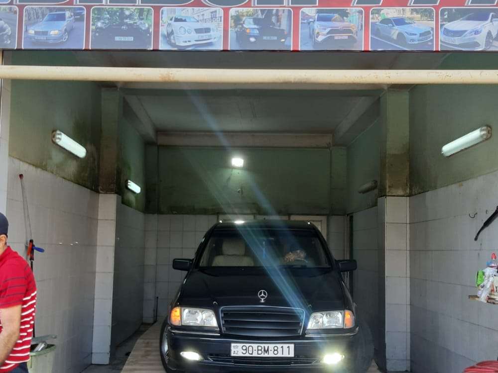 Mercedes C 200, 1998 il, 2.0 L, 250 000 km