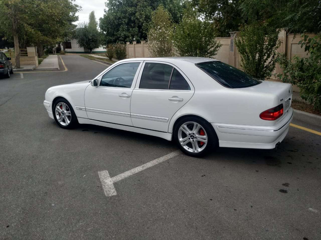Mercedes E 320, 2000 il, 3.2 L, 310 000 km