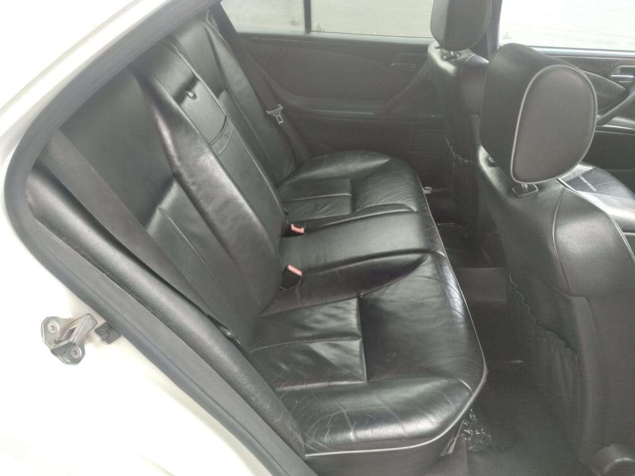 Mercedes E 320, 2000 il, 3.2 L, 310 000 km