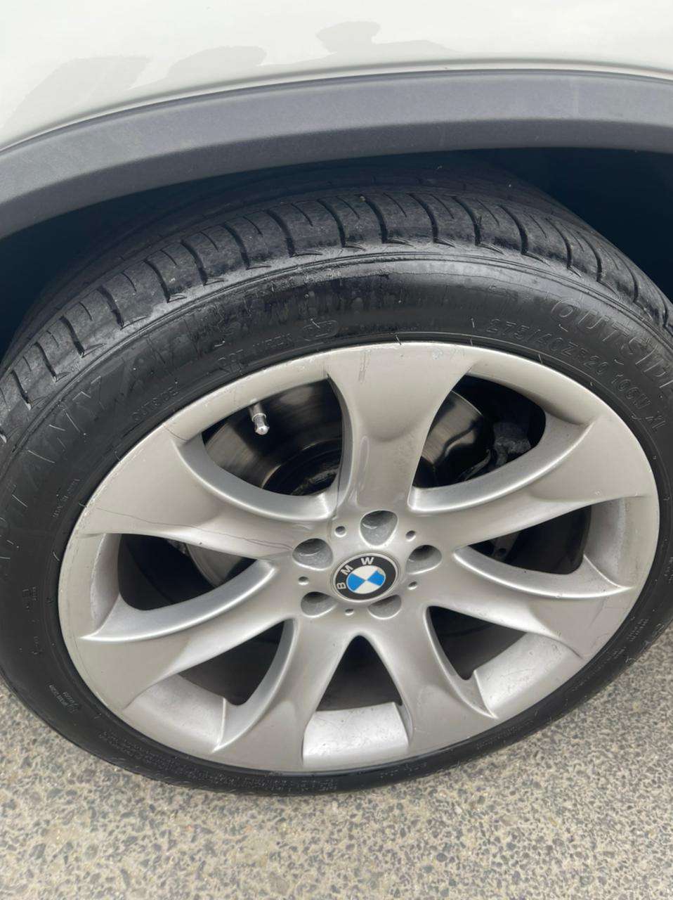 BMW X5, 2005 il, 4.8 L, 281 000 km