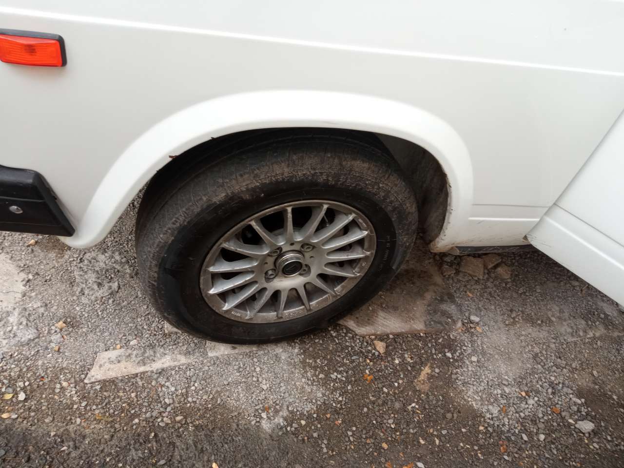 LADA (VAZ) 2107, 2002 il, 0.1 L, 100 000 km