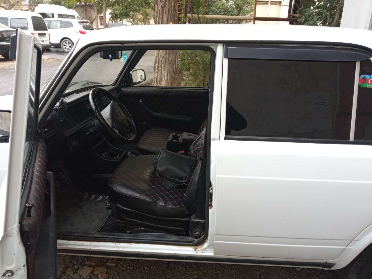 LADA (VAZ) 2107, 2002 il, 0.1 L, 100 000 km