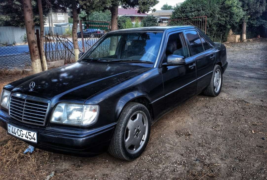 Mercedes E 220, 1994 il, 2.2 L, 380 000 km