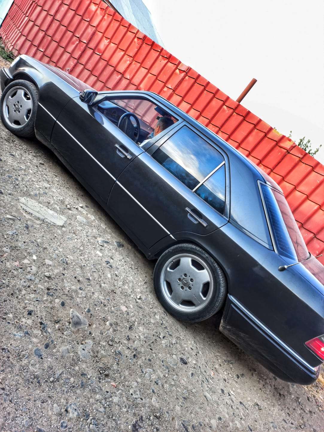 Mercedes E 220, 1994 il, 2.2 L, 380 000 km
