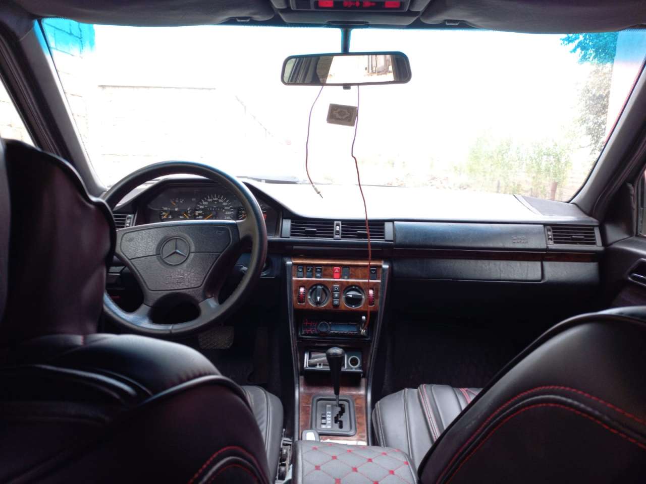 Mercedes E 220, 1994 il, 2.2 L, 380 000 km