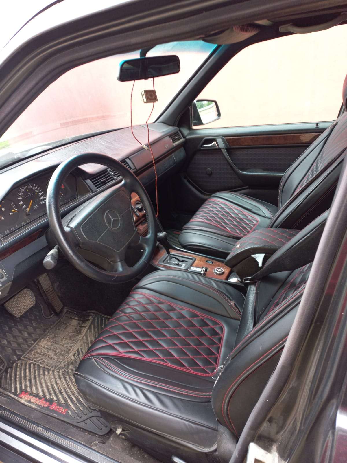 Mercedes E 220, 1994 il, 2.2 L, 380 000 km