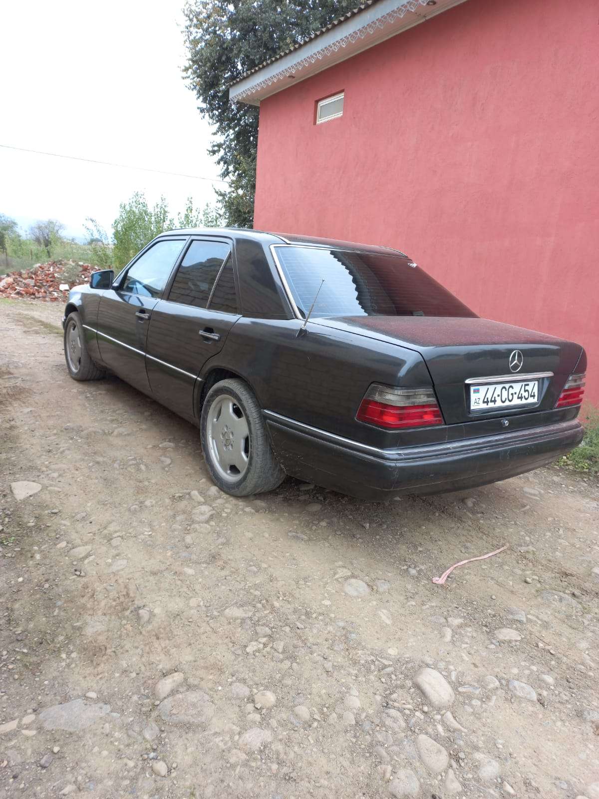 Mercedes E 220, 1994 il, 2.2 L, 380 000 km