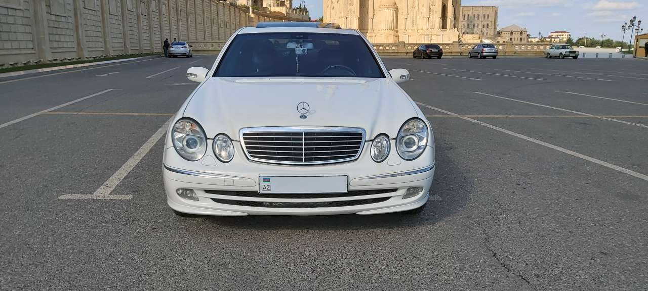 Mercedes E 320, 2002 il, 3.2 L, 179 000 km