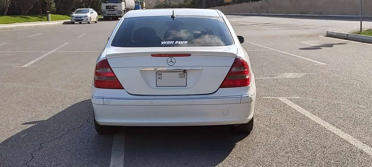 Mercedes E 320, 2002 il, 3.2 L, 179 000 km