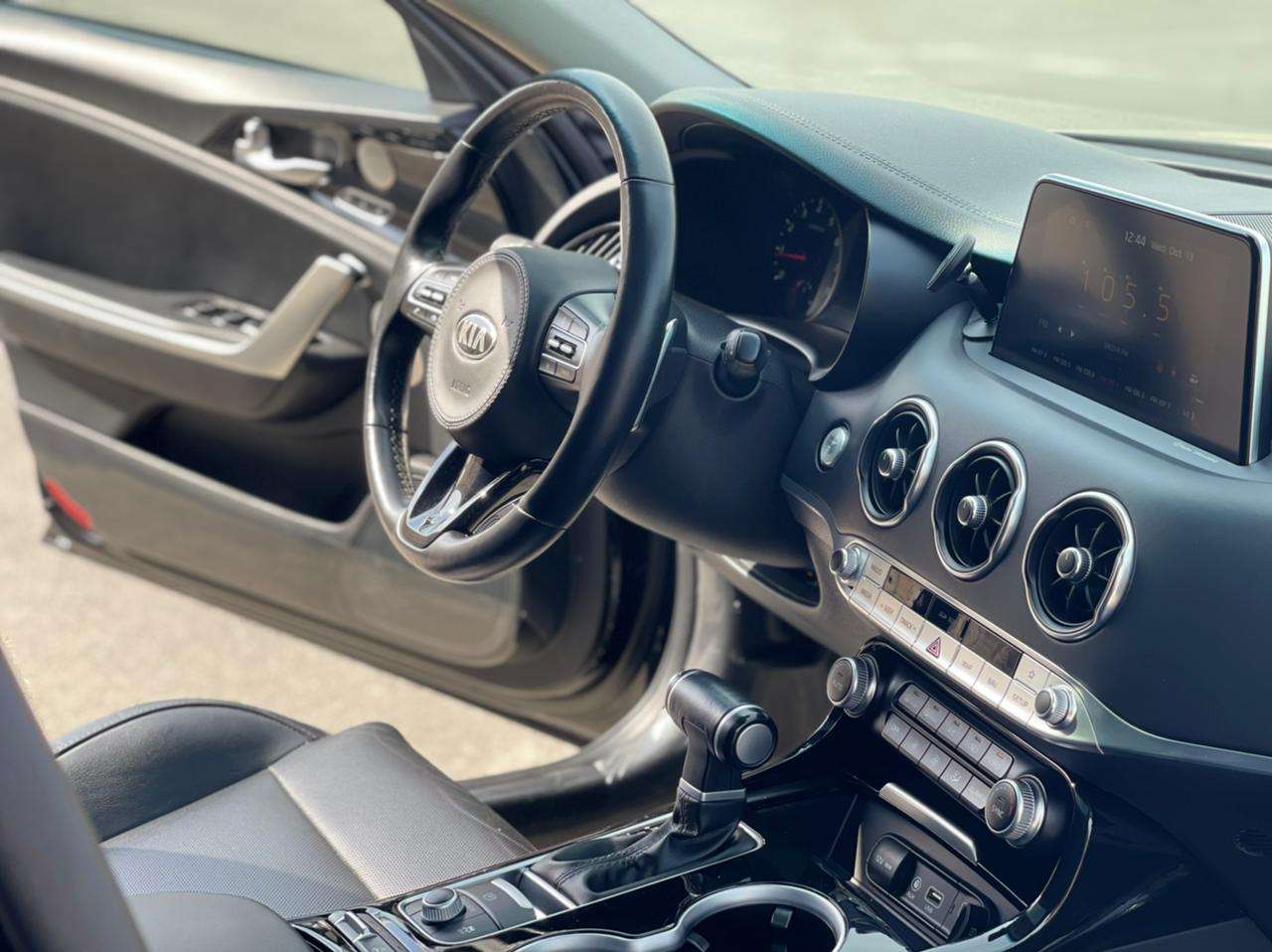 Kia Stinger, 2018 il, 2.0 L, 51 000 km