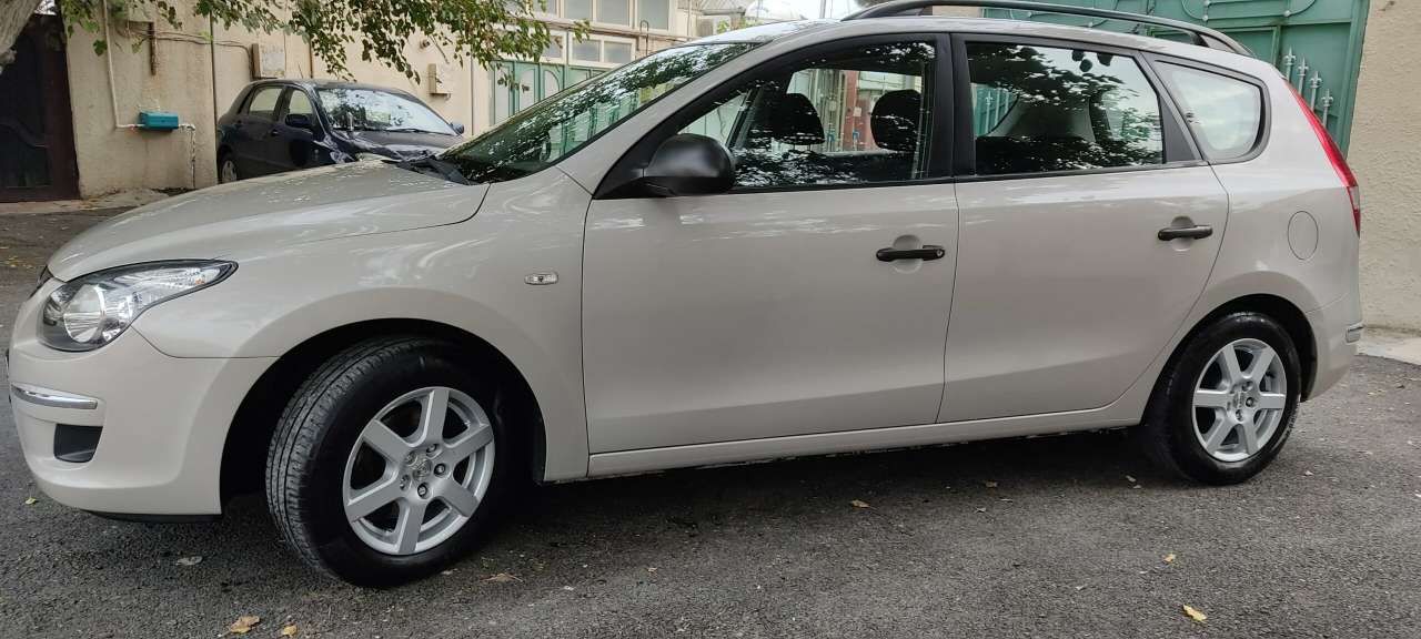 Hyundai i30, 2009 il, 1.4 L, 151 000 km