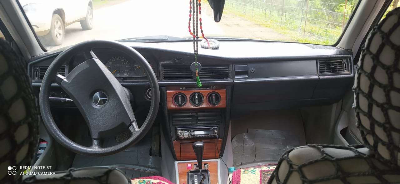Mercedes 190, 1991 il, 2.0 L, 280 000 km