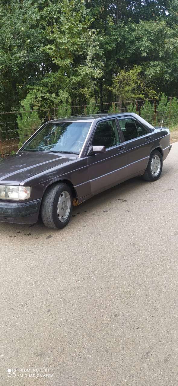Mercedes 190, 1991 il, 2.0 L, 280 000 km