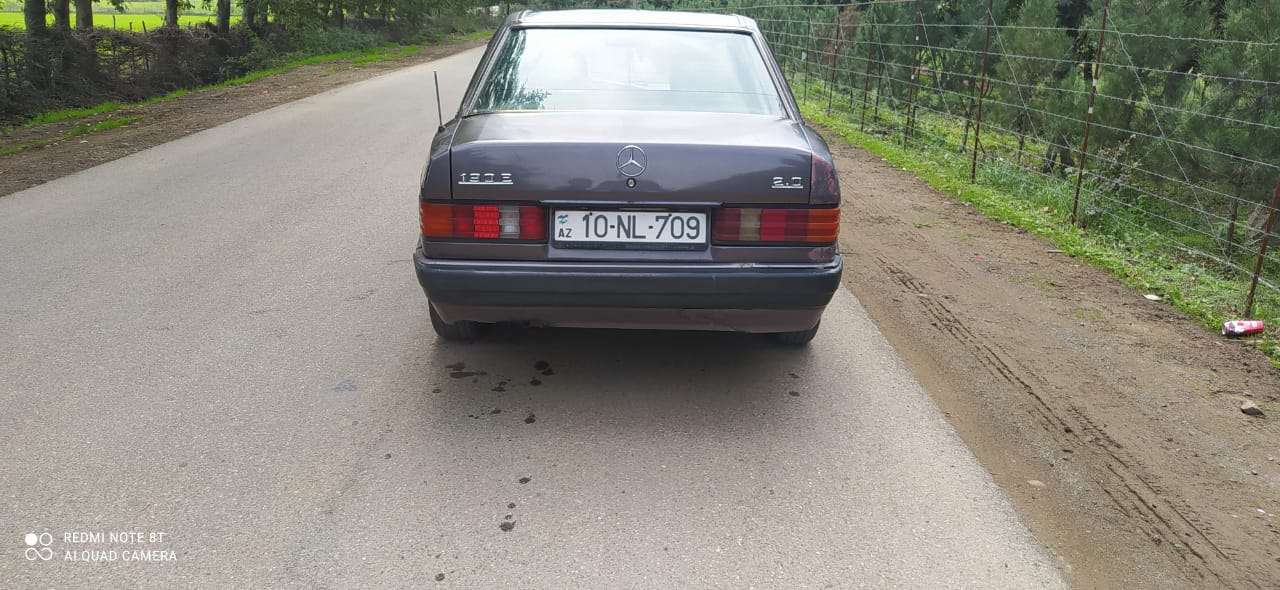 Mercedes 190, 1991 il, 2.0 L, 280 000 km