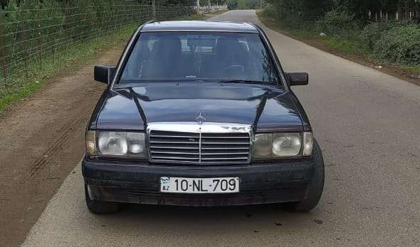Mercedes 190, 1991 il, 2.0 L, 280 000 km