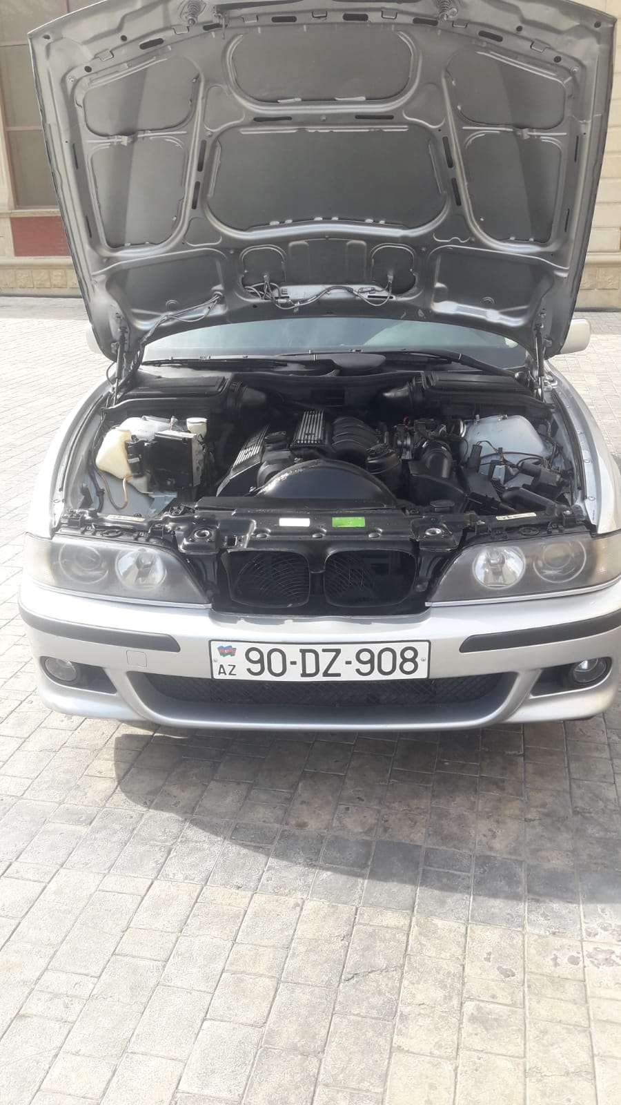 BMW 528, 1998 il, 2.8 L, 246 000 km