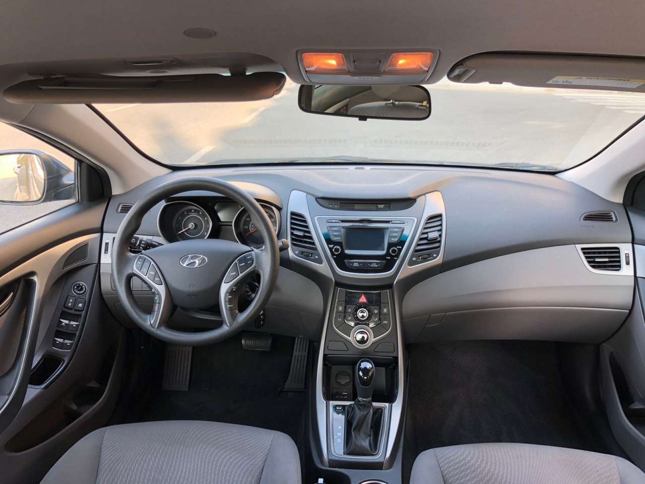 Hyundai Elantra, 2014 il, 1.8 L, 176 000 km