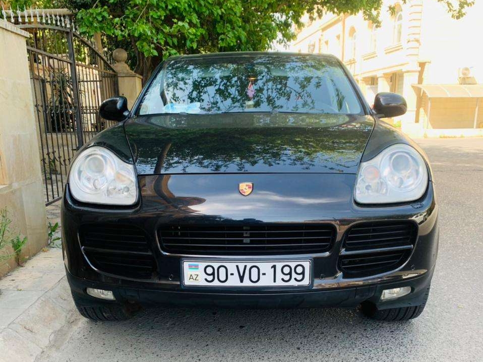 Porsche Cayenne, 2005 il, 4.5 L, 195 000 km