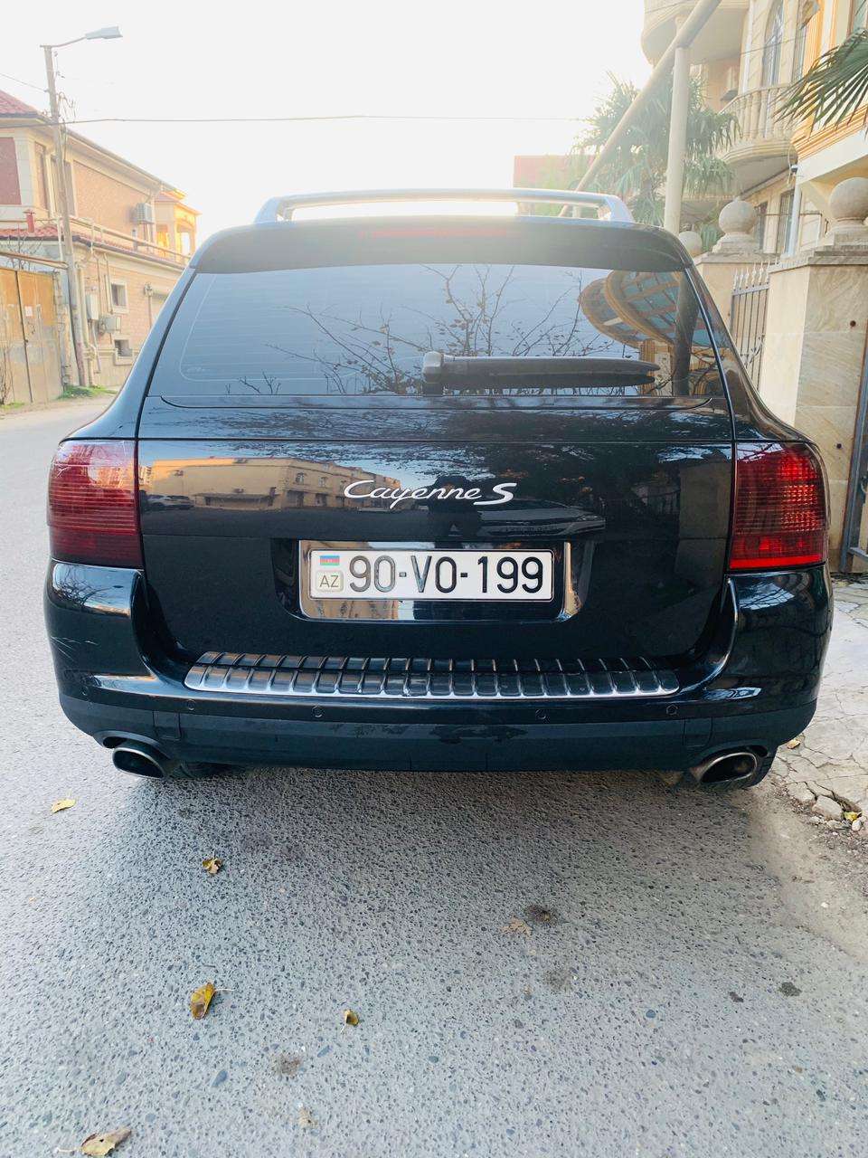Porsche Cayenne, 2005 il, 4.5 L, 195 000 km