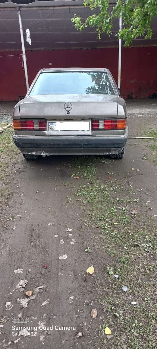 Mercedes 190, 1990 il, 2.0 L, 444 732 km