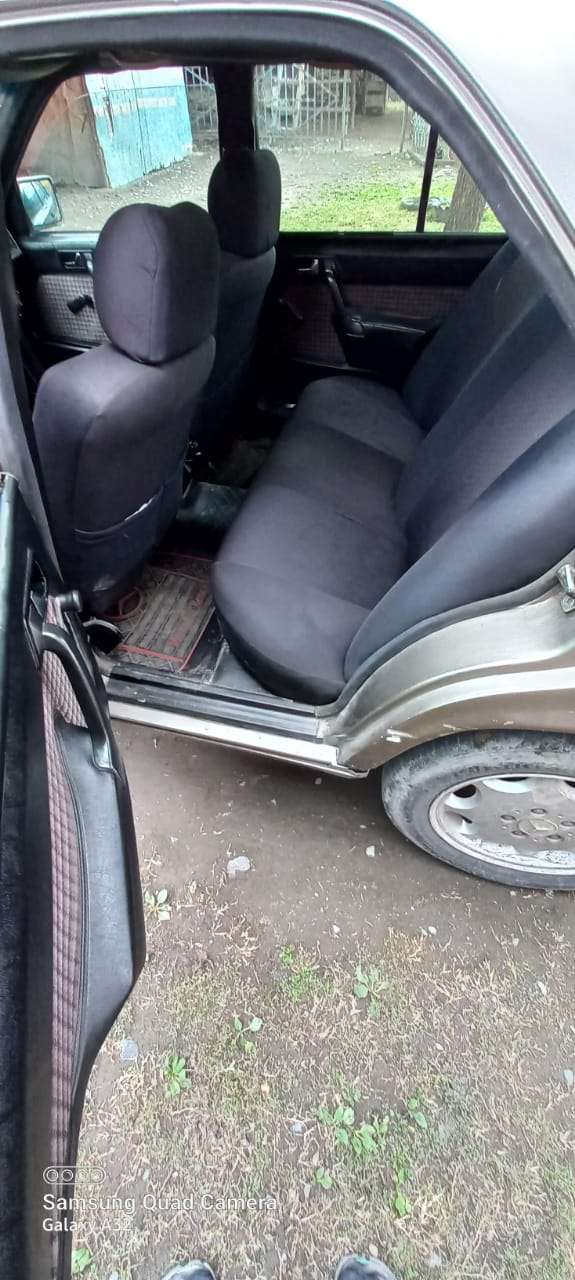 Mercedes 190, 1990 il, 2.0 L, 444 732 km