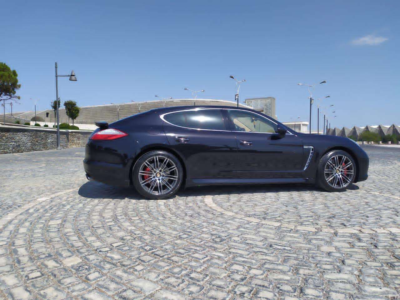 Porsche Panamera, 2010 il, 4.8 L, 140 000 km