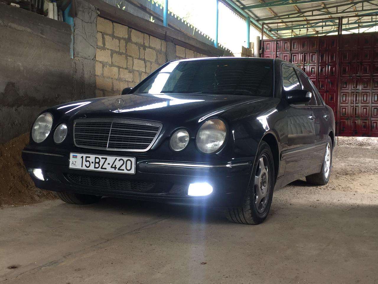 Mercedes E 220, 2000 il, 2.2 L, 442 000 km