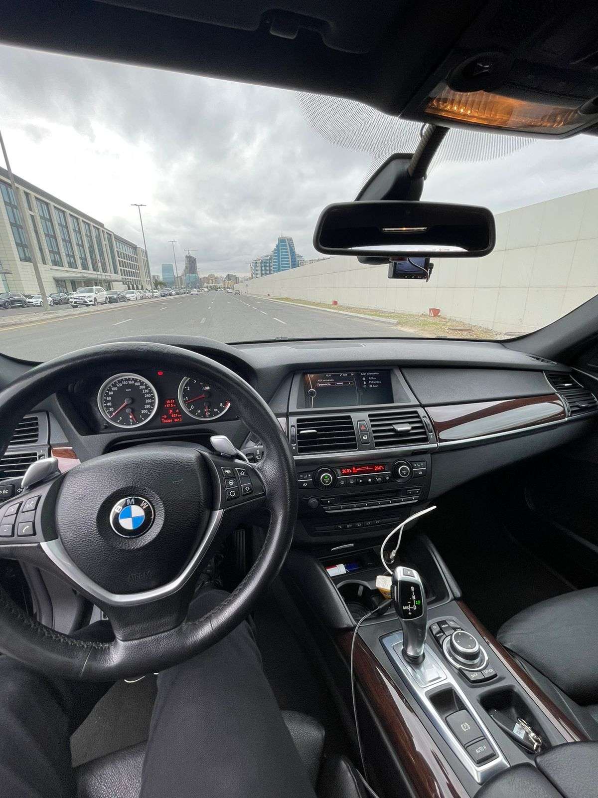 BMW X6, 2010 il, 3.0 L, 196 300 km