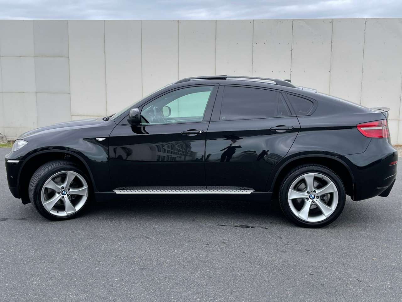 BMW X6, 2010 il, 3.0 L, 196 300 km