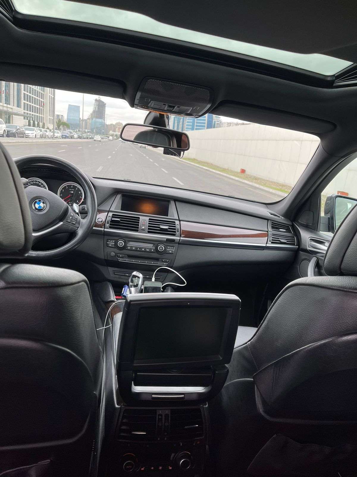 BMW X6, 2010 il, 3.0 L, 196 300 km