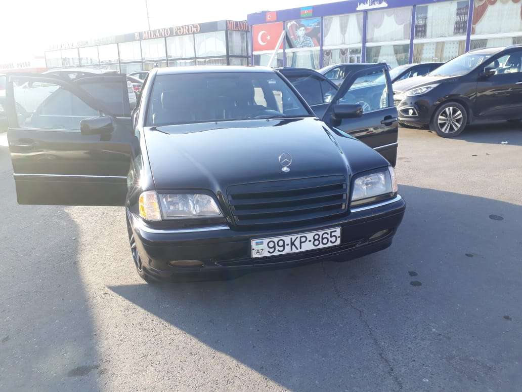 Mercedes C 240, 1999 il, 2.4 L, 276 059 km