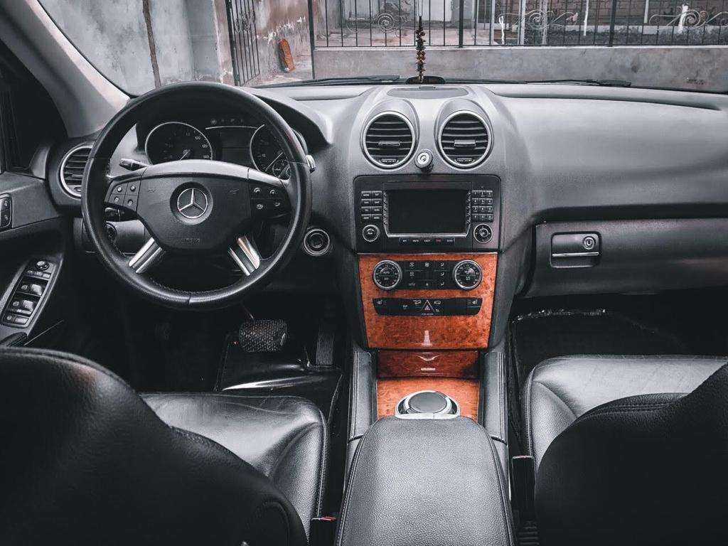 Mercedes ML 300, 2006 il, 3.5 L, 278 000 km