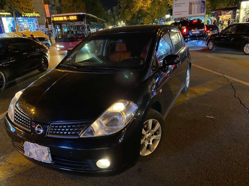 Nissan Tiida, 2006 il, 1.6 L, 36 000 km