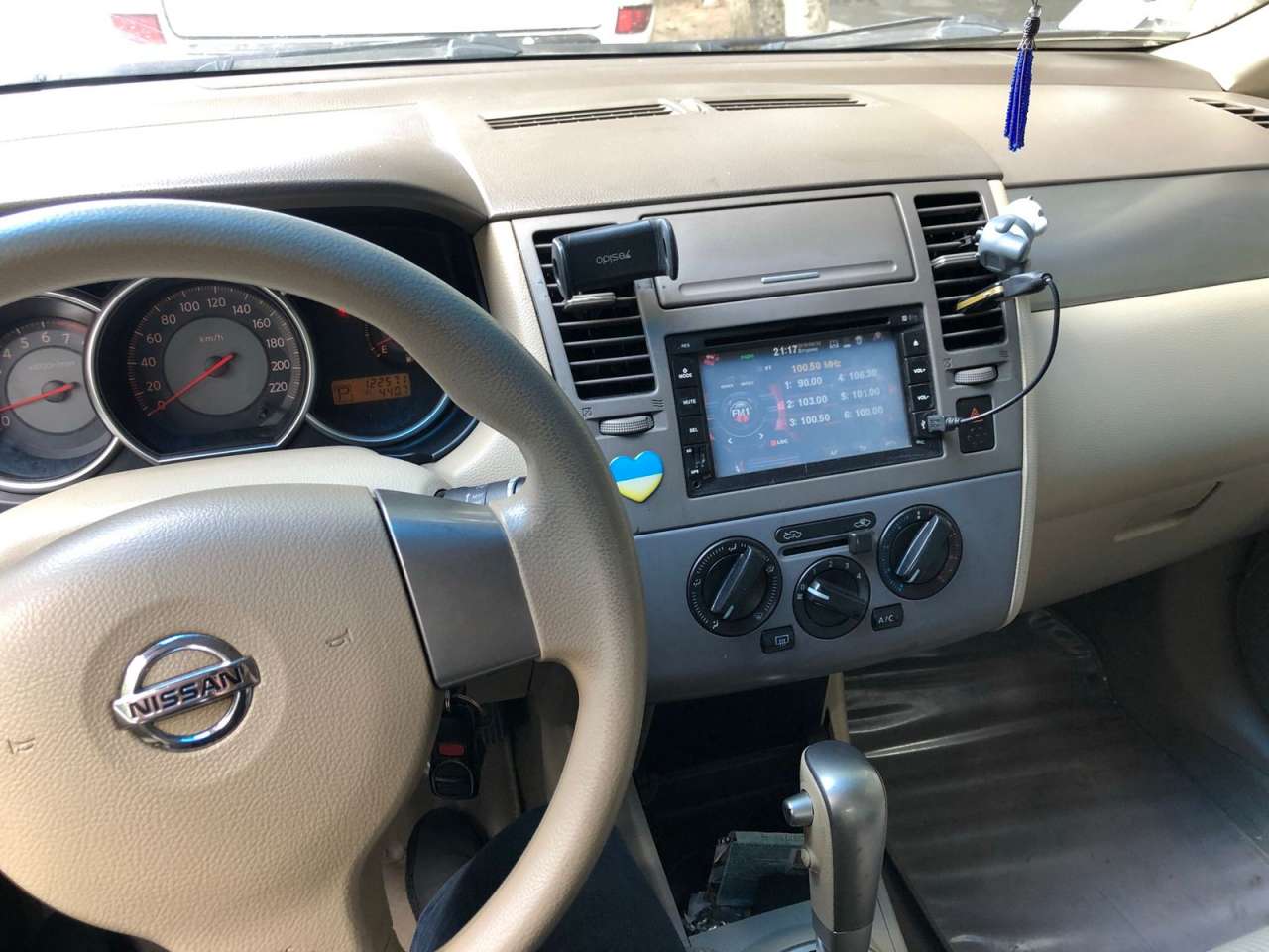 Nissan Tiida, 2005 il, 1.6 L, 129 000 km