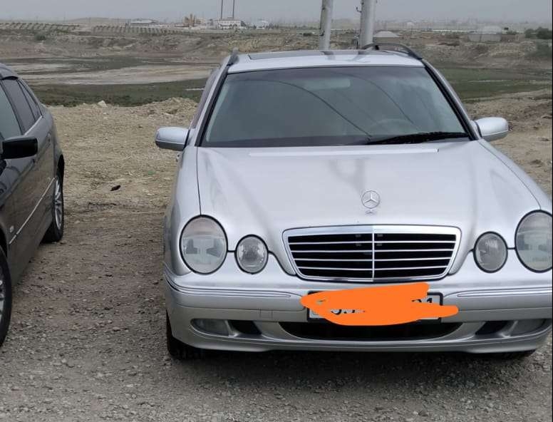 Mercedes E 240, 1999 il, 2.4 L, 331 000 km