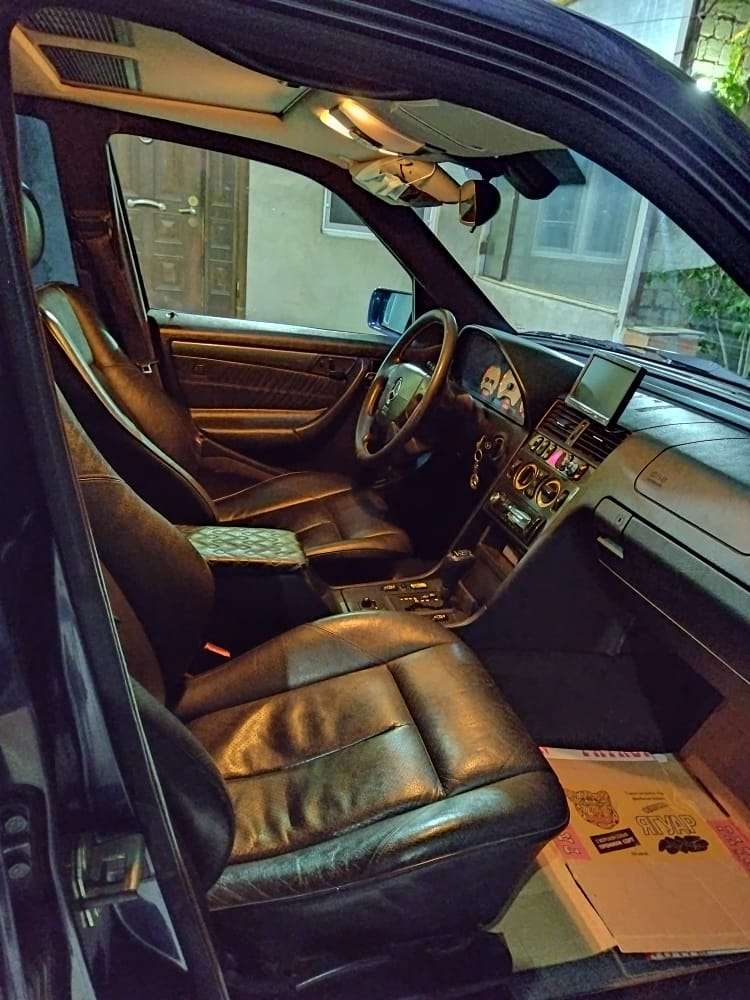 Mercedes C 240, 1998 il, 2.4 L, 270 430 km