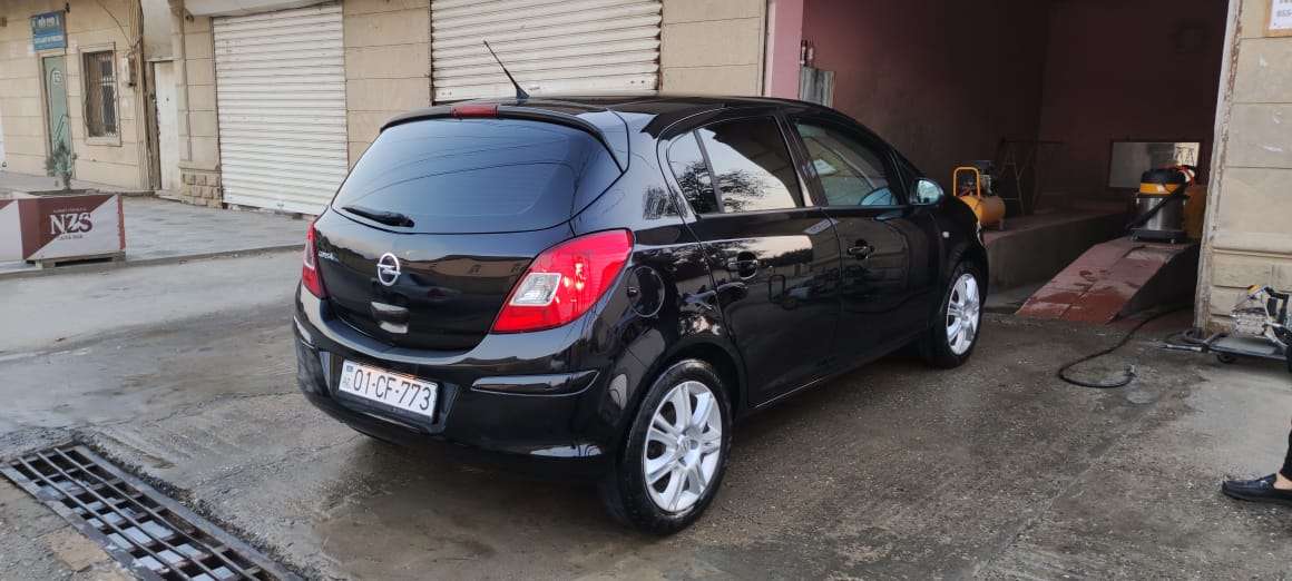 Opel Corsa, 2011 il, 1.2 L, 189 903 km