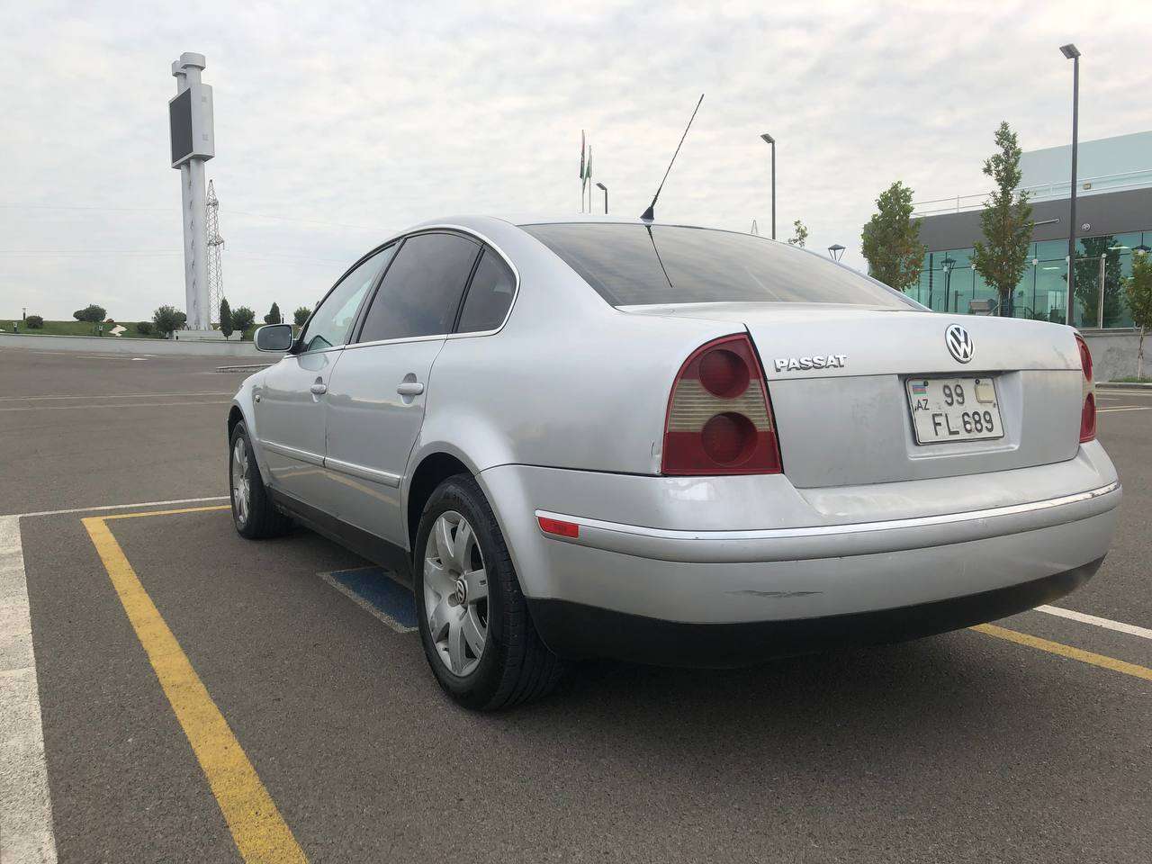 Volkswagen Passat, 2003 il, 1.8 L, 299 000 km