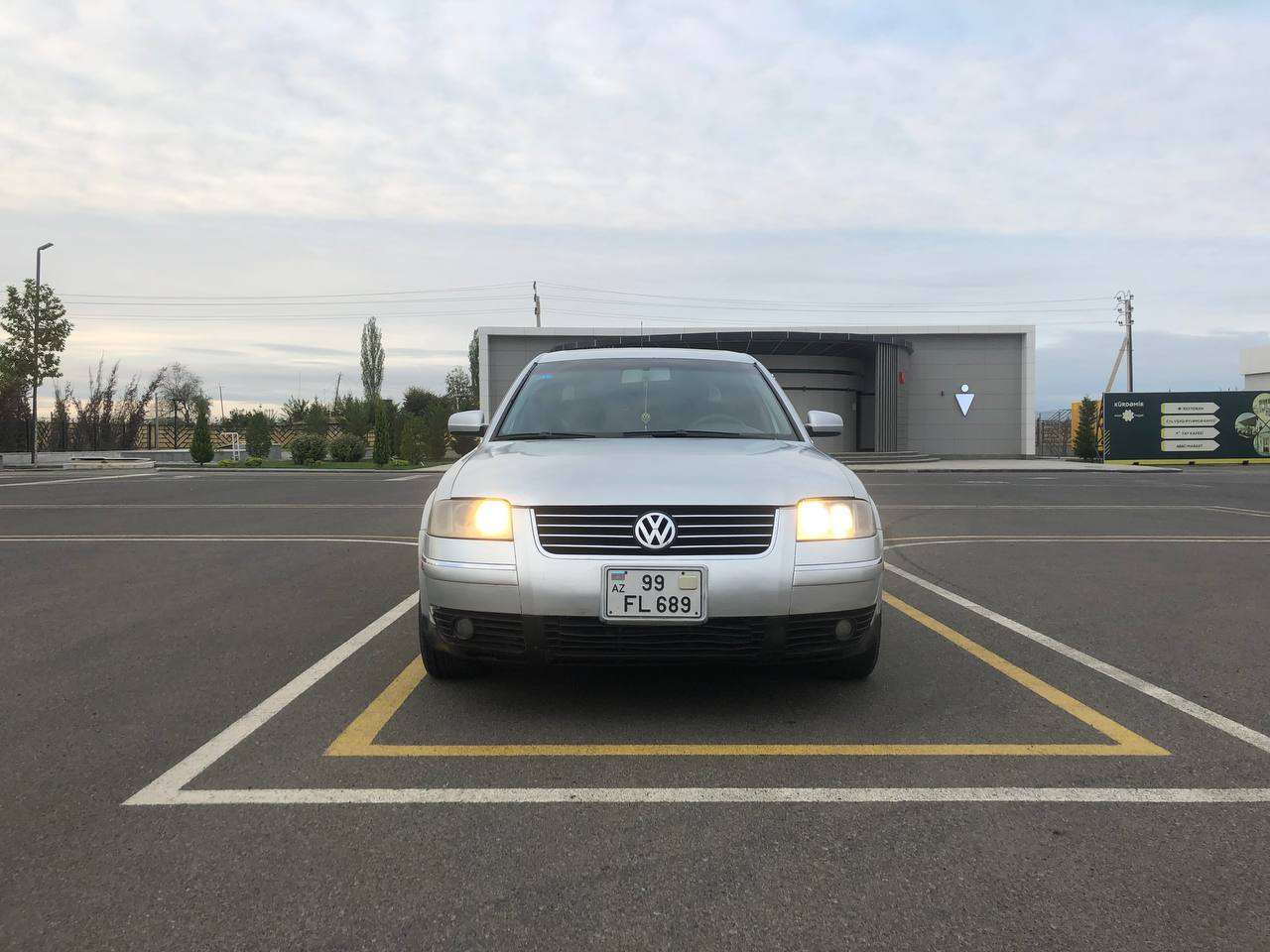 Volkswagen Passat, 2003 il, 1.8 L, 299 000 km