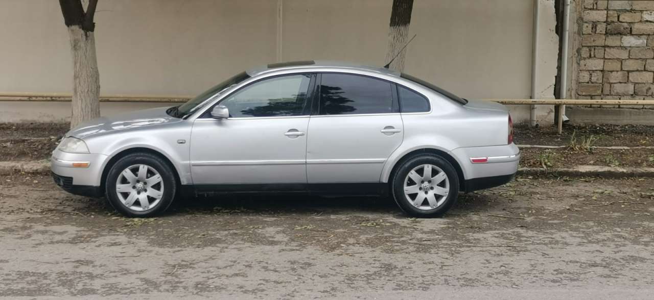 Volkswagen Passat, 2003 il, 1.8 L, 299 000 km