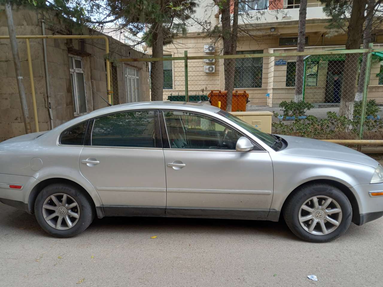 Volkswagen Passat, 2003 il, 1.8 L, 280 000 km