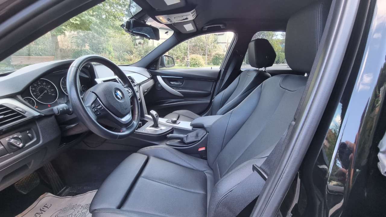 BMW 328, 2016 il, 2.0 L, 62 000 km