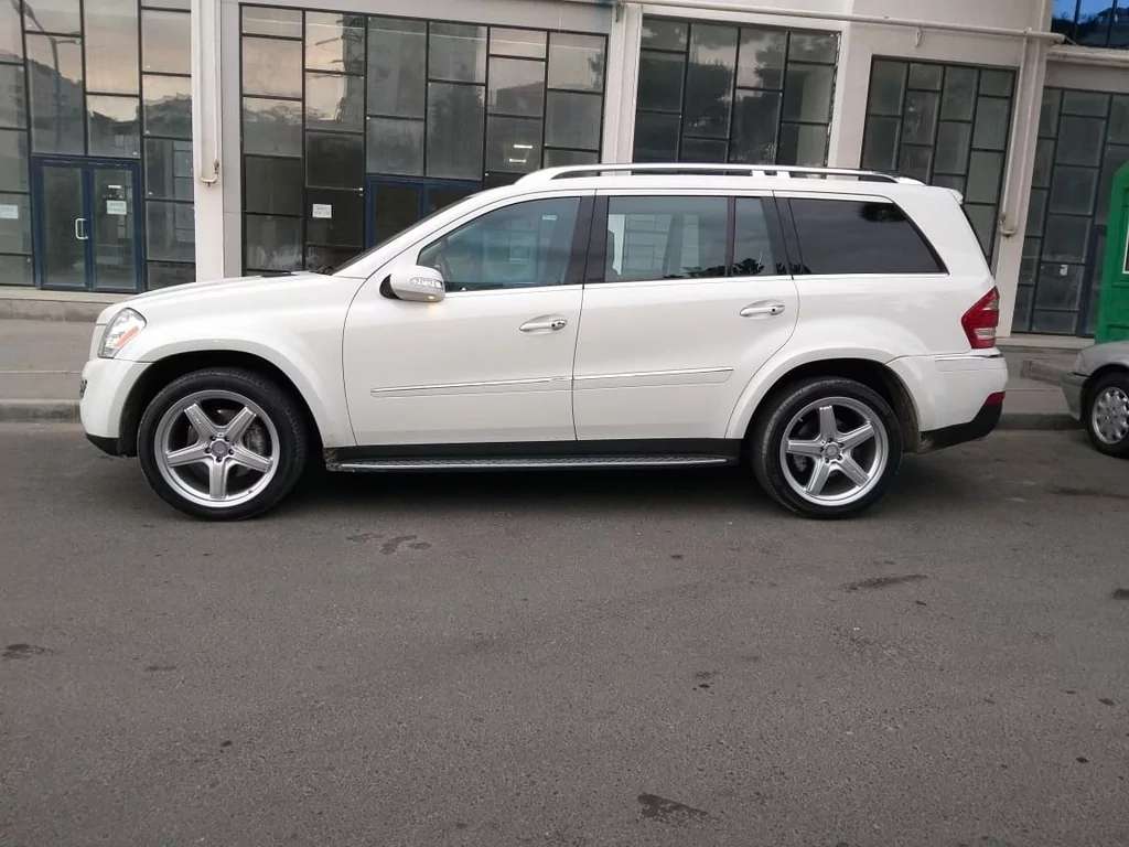 Mercedes GL 550, 2008 il, 5.5 L, 190 000 km