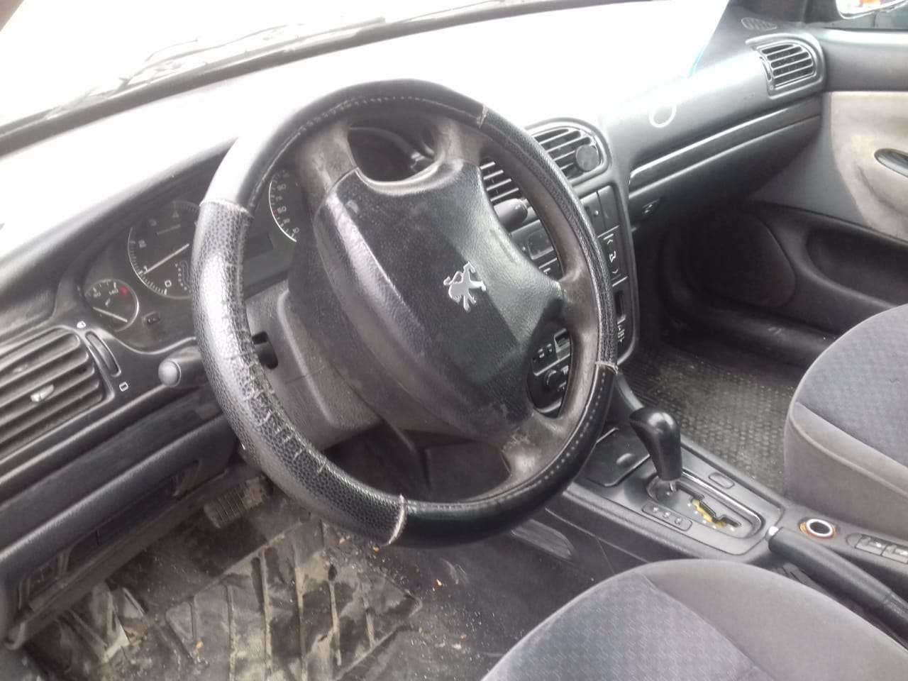 Peugeot 406, 2002 il, 2.0 L, 200 000 km