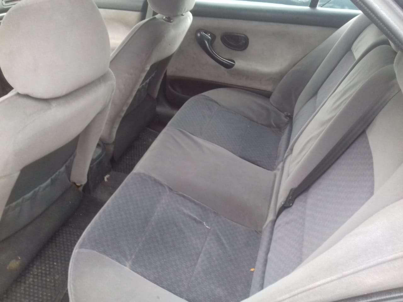 Peugeot 406, 2002 il, 2.0 L, 200 000 km