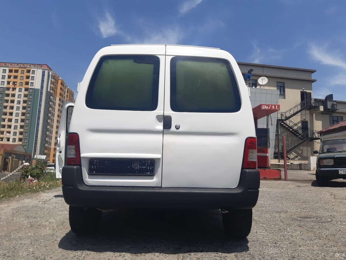 Peugeot Partner, 2008 il, 1.6 L, 130 000 km