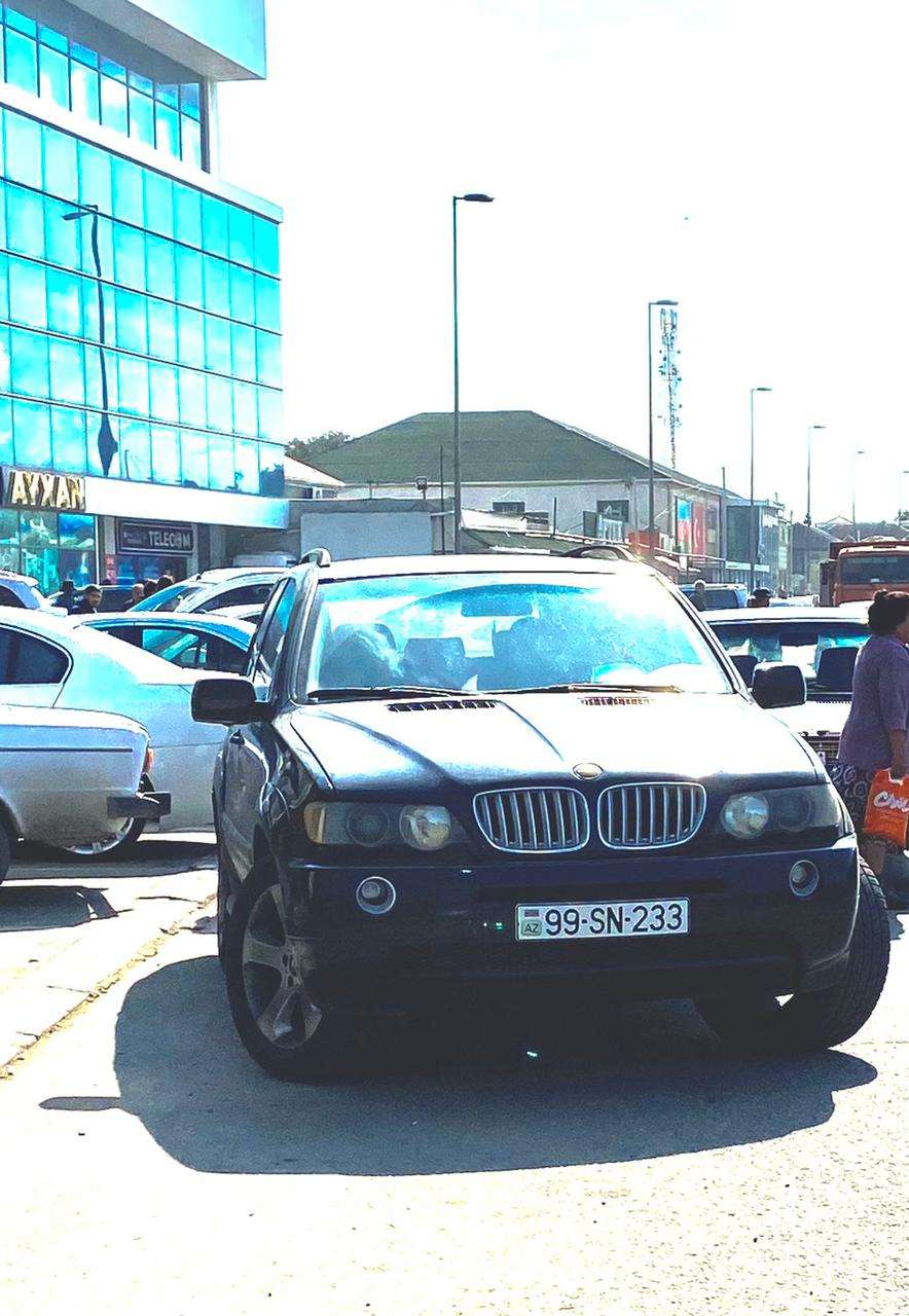 BMW X5, 2001 il, 4.4 L, 192 788 km