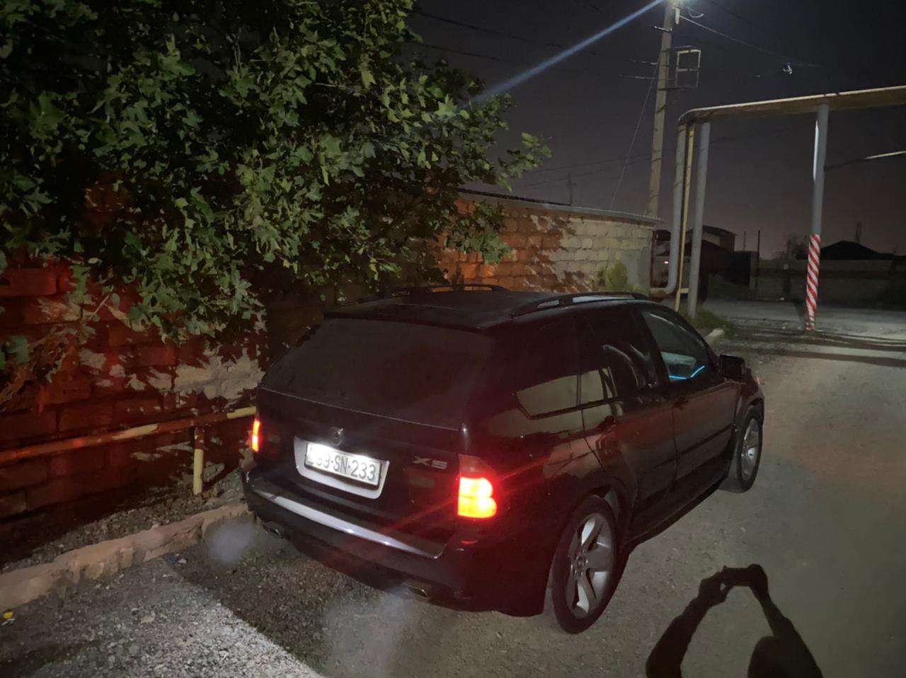 BMW X5, 2001 il, 4.4 L, 192 788 km