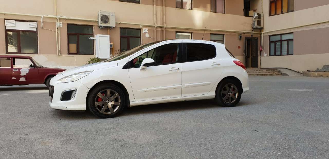 Peugeot 308, 2013 il, 1.6 L, 150 000 km