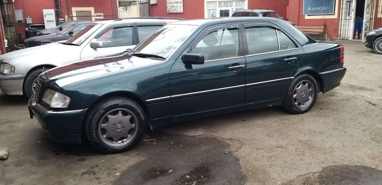 Mercedes C 230, 1998 il, 2.3 L, 228 000 km
